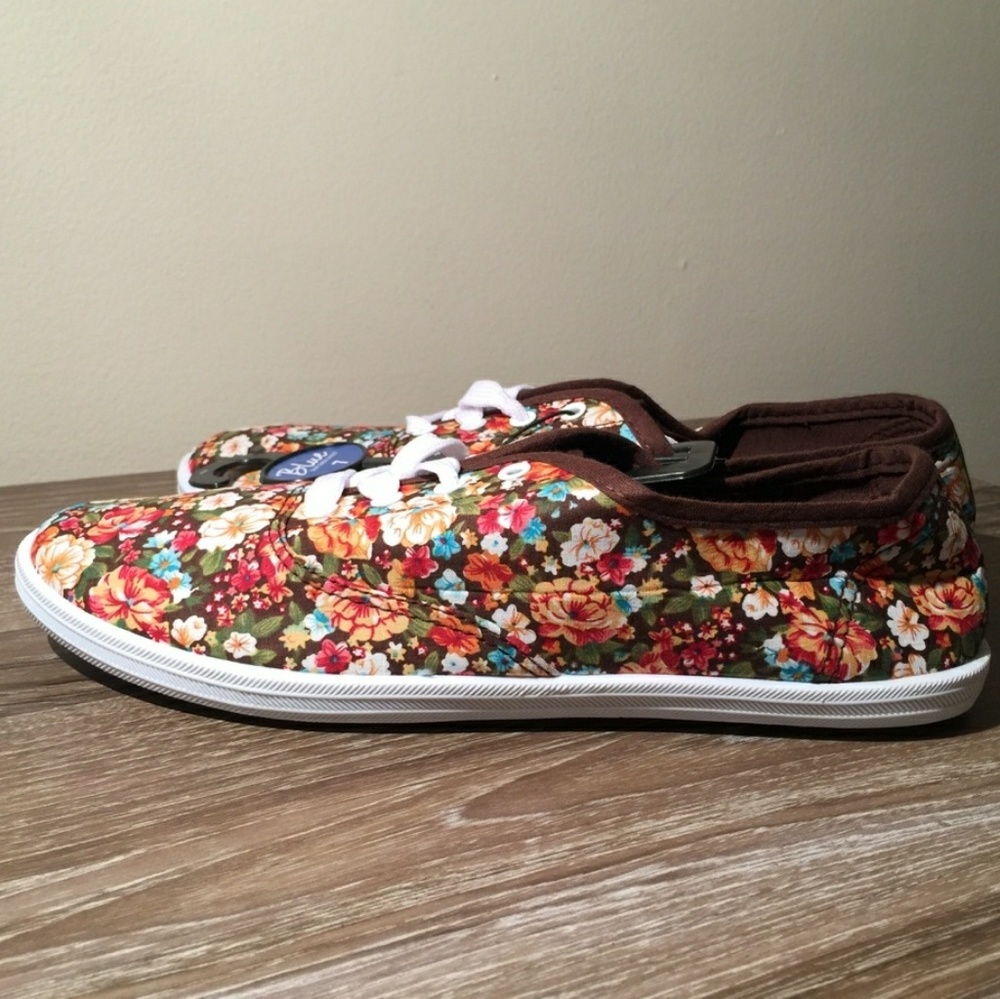 Womens Canvas Shoes