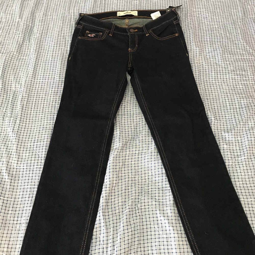 Dark wash skinny jeans
