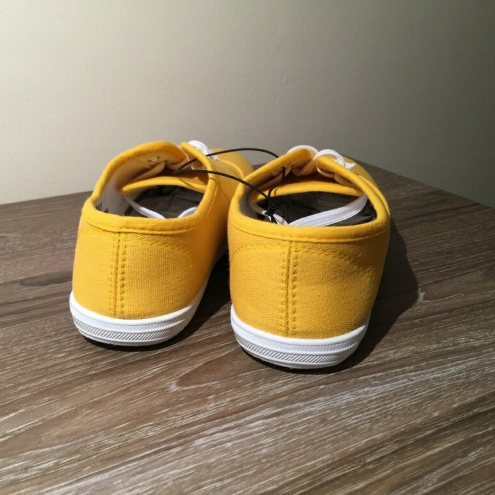 Womens Canvas Shoes - Picture 4 of 5