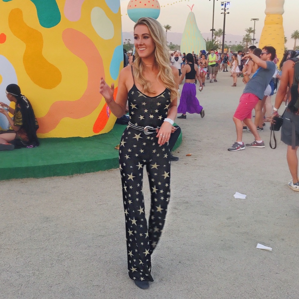 🛑SOLD🛑House of Harlow 1960 star jumpsuit