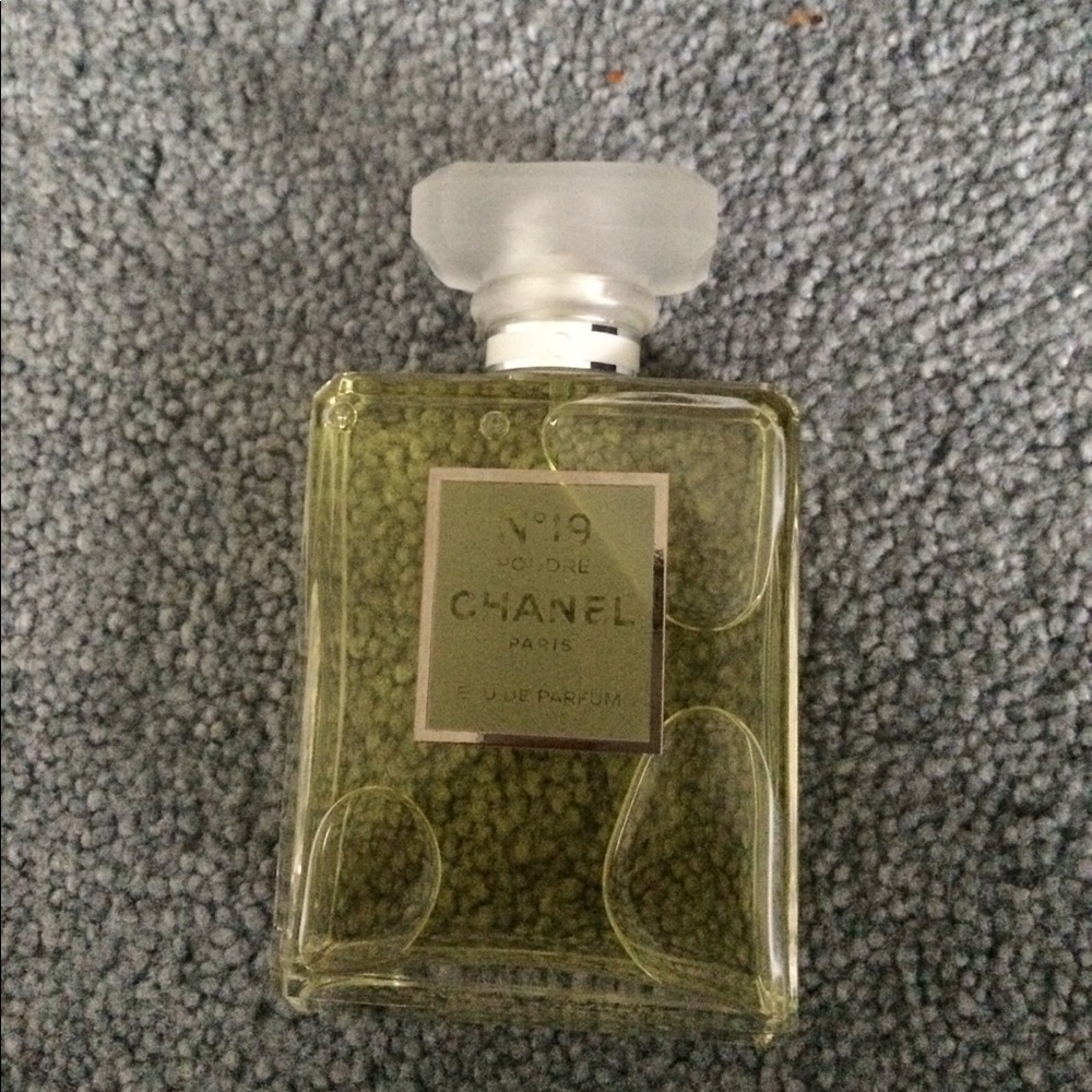 Chanel perfume