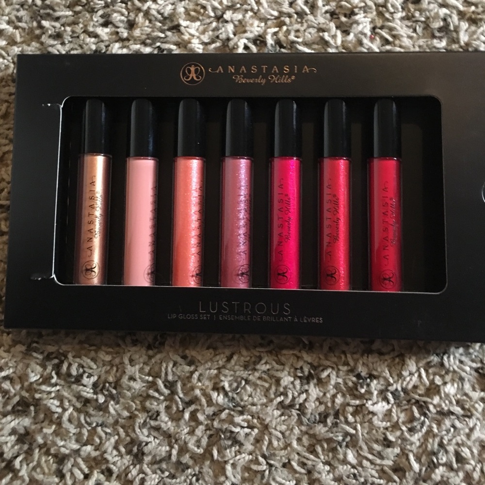Anastasia Beverly Hills lip gloss set