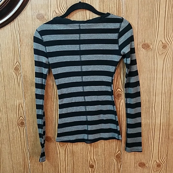 ♀Miley Cyrus Max Azria Sweater♀ - Picture 3 of 3