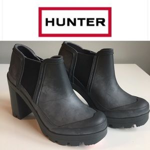 New Hunter gray black size 7 platform ankle boot