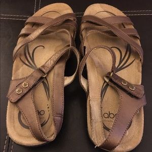 Abeo Sandals