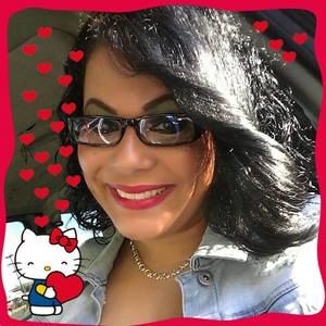 Meet your Posher, Noemi