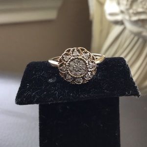 Diamond gold ring