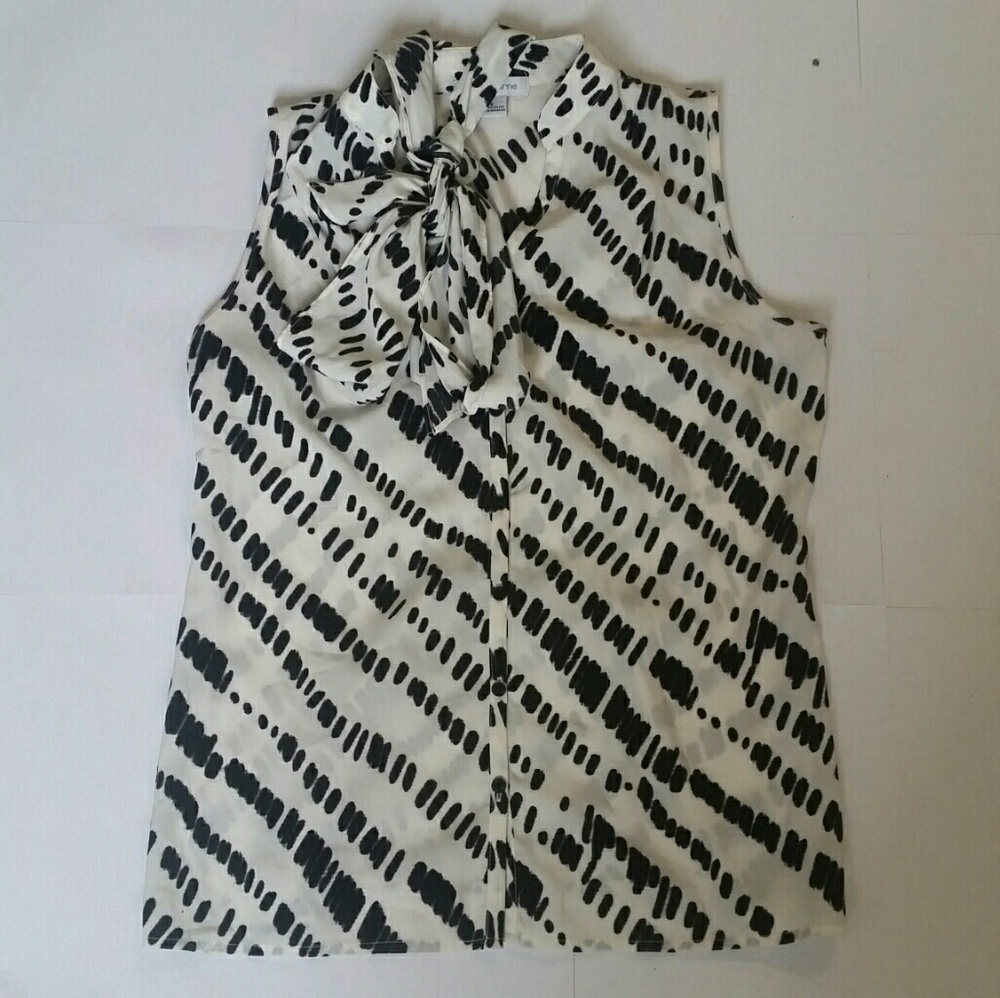 FINAL PRICE Liz Clairborne Tie Neck Blouse