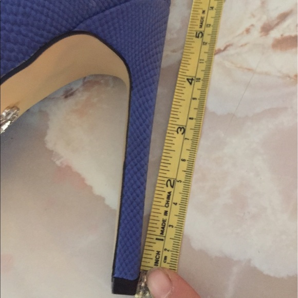 Rock and republic heels - Picture 3 of 4