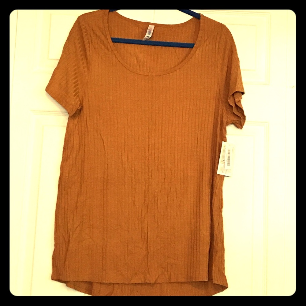 XL LuLaRoe Classic T
