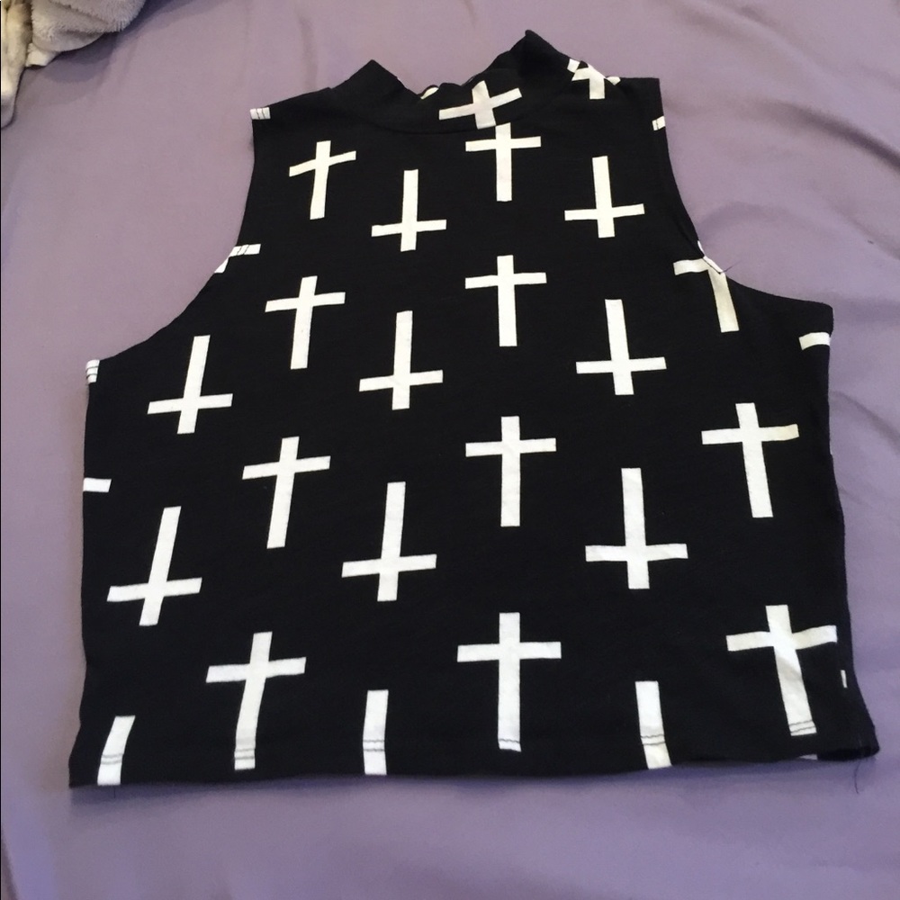CROSS CROPT HIGH NECK⭐️