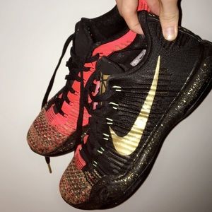 Kobe 10 low Christmas