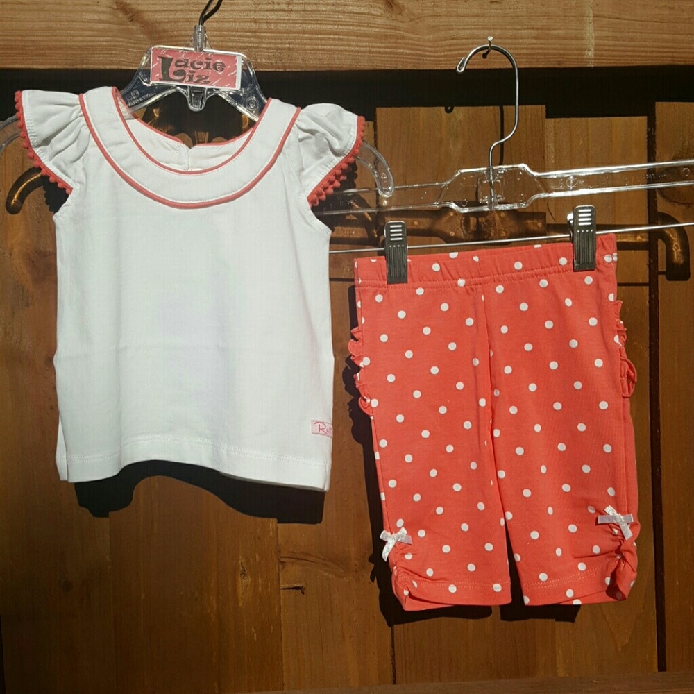 Ruffle Butts Coral & White outfit