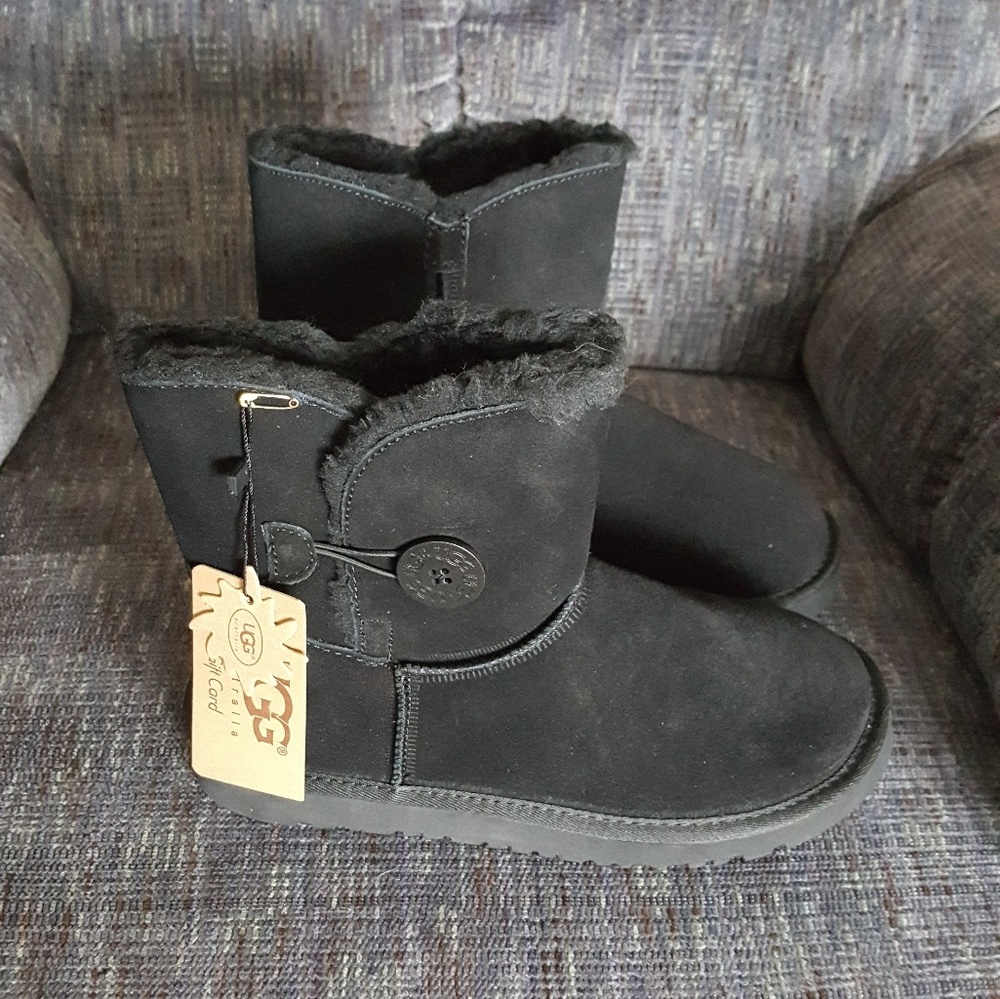 Authentic Uggs! Short one button boots.