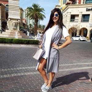 Meet your Posher, Roni