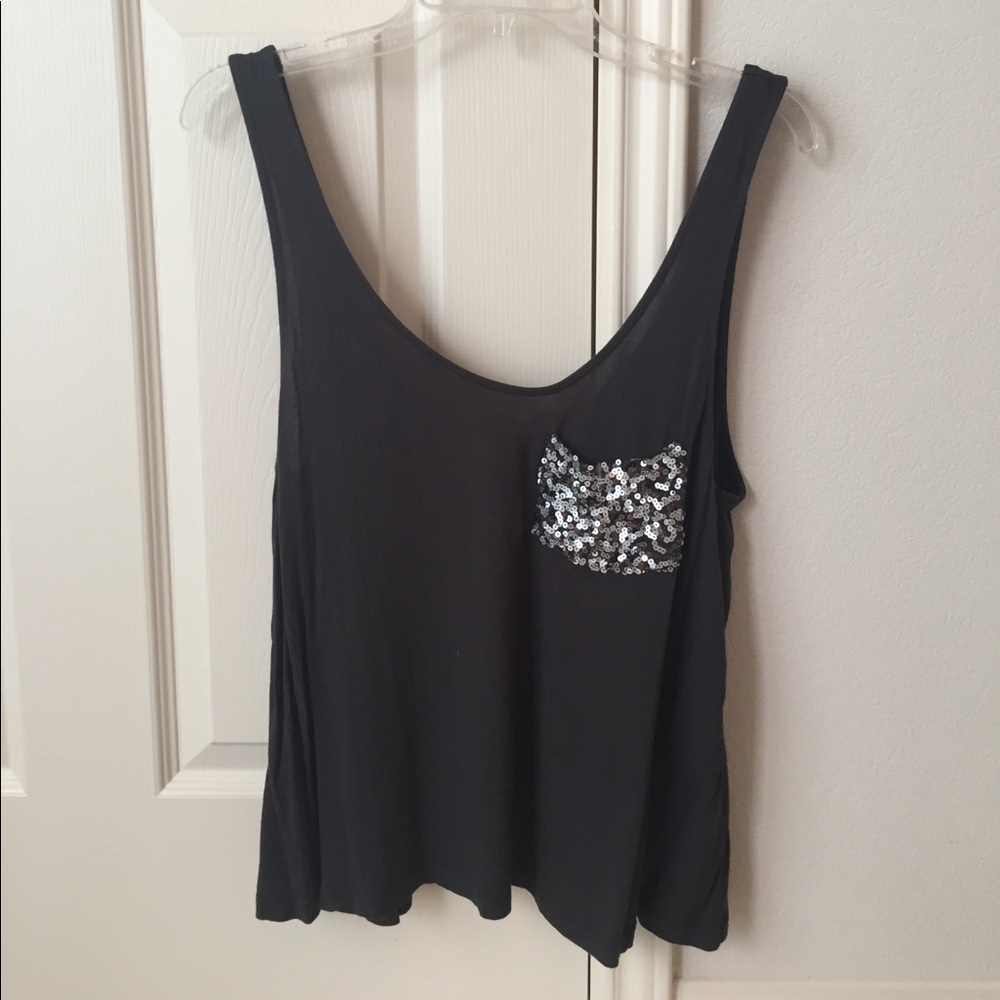 Sparkle pocket tank top