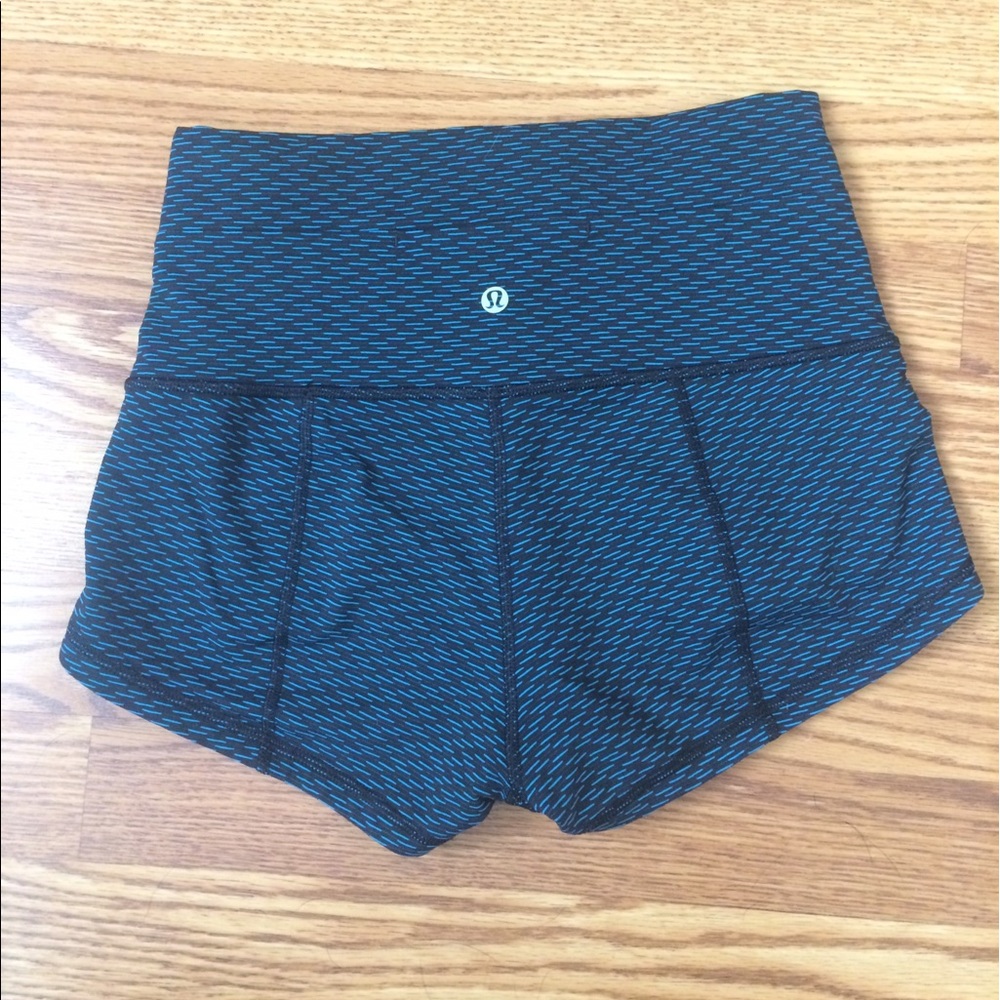Lululemon 2in shorts