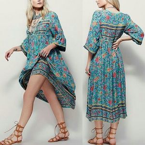 Vintage Boho v-neck beach style Maxi dress