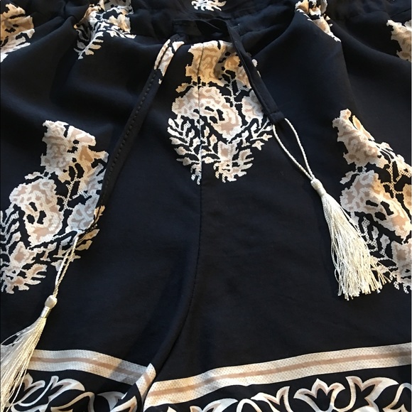 🆕Last 1!!!! ❤️Perfect Summer Romper - Picture 6 of 7