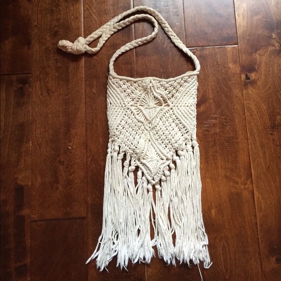 Creme Crochet Purse - Picture 1 of 2