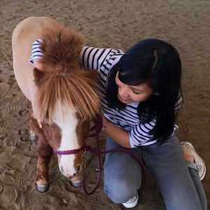 Meet your Posher, Christina