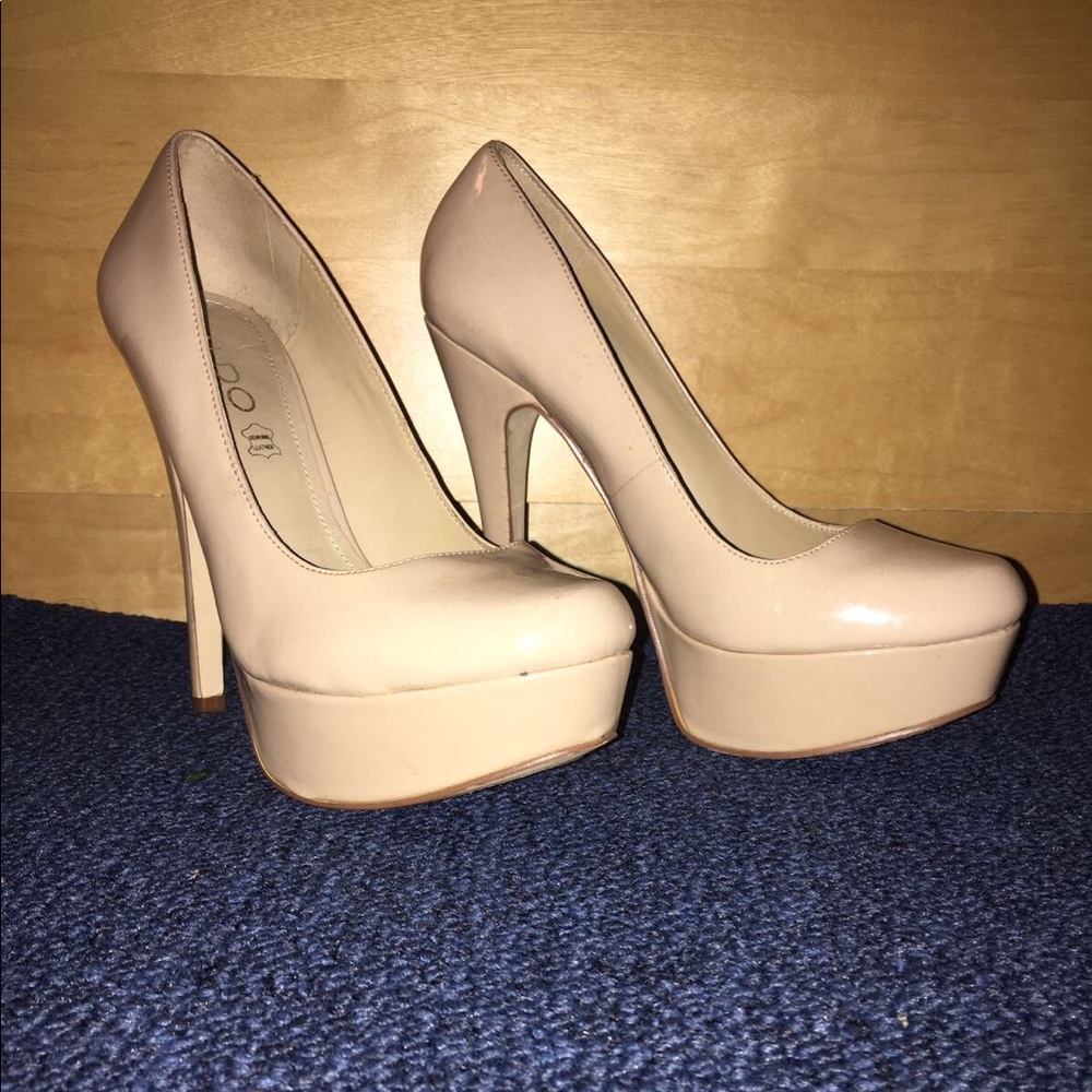 Nude heels by Aldo! Worn once!!! Size 6