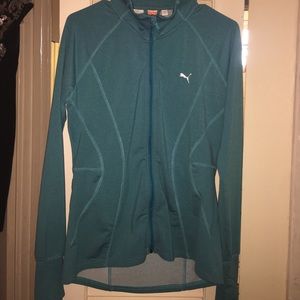 NWOT💖💖 Lightweight puma running jacket