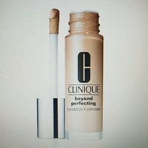 Clinique Beyond Perfecting Foundation + Concealer
