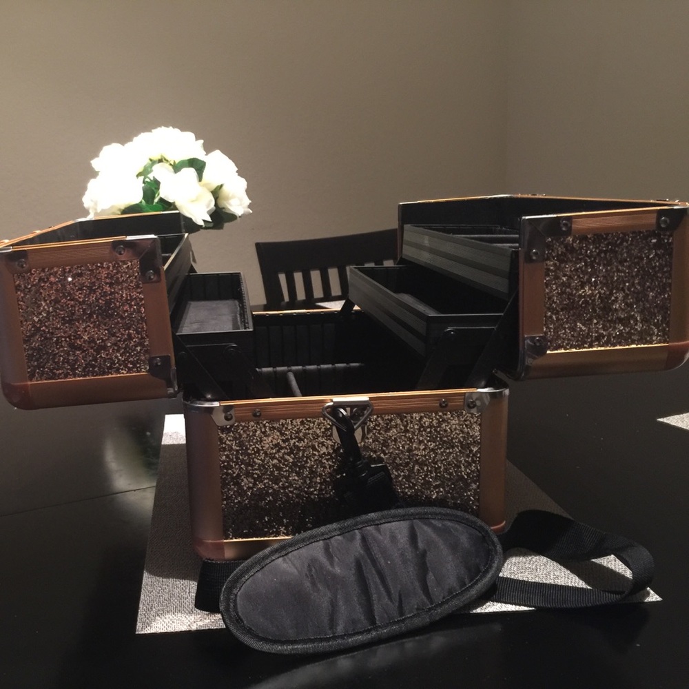 Sephora limited edition train case. (USED)