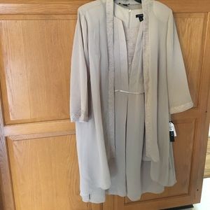 Le Bos champagne formal dress
