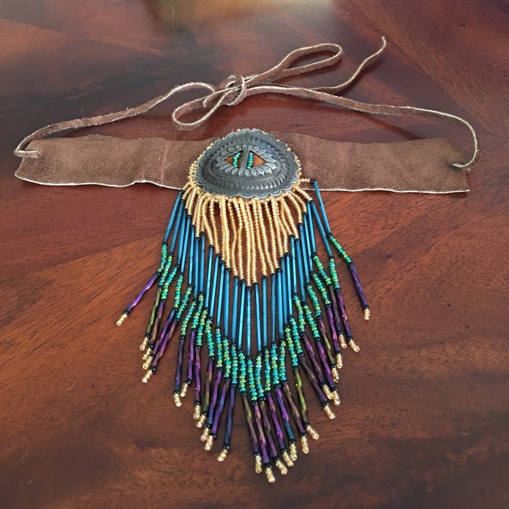 Boho Chocker. 😎❤️🌈 Only 1 of it's kind👸🏻🐝