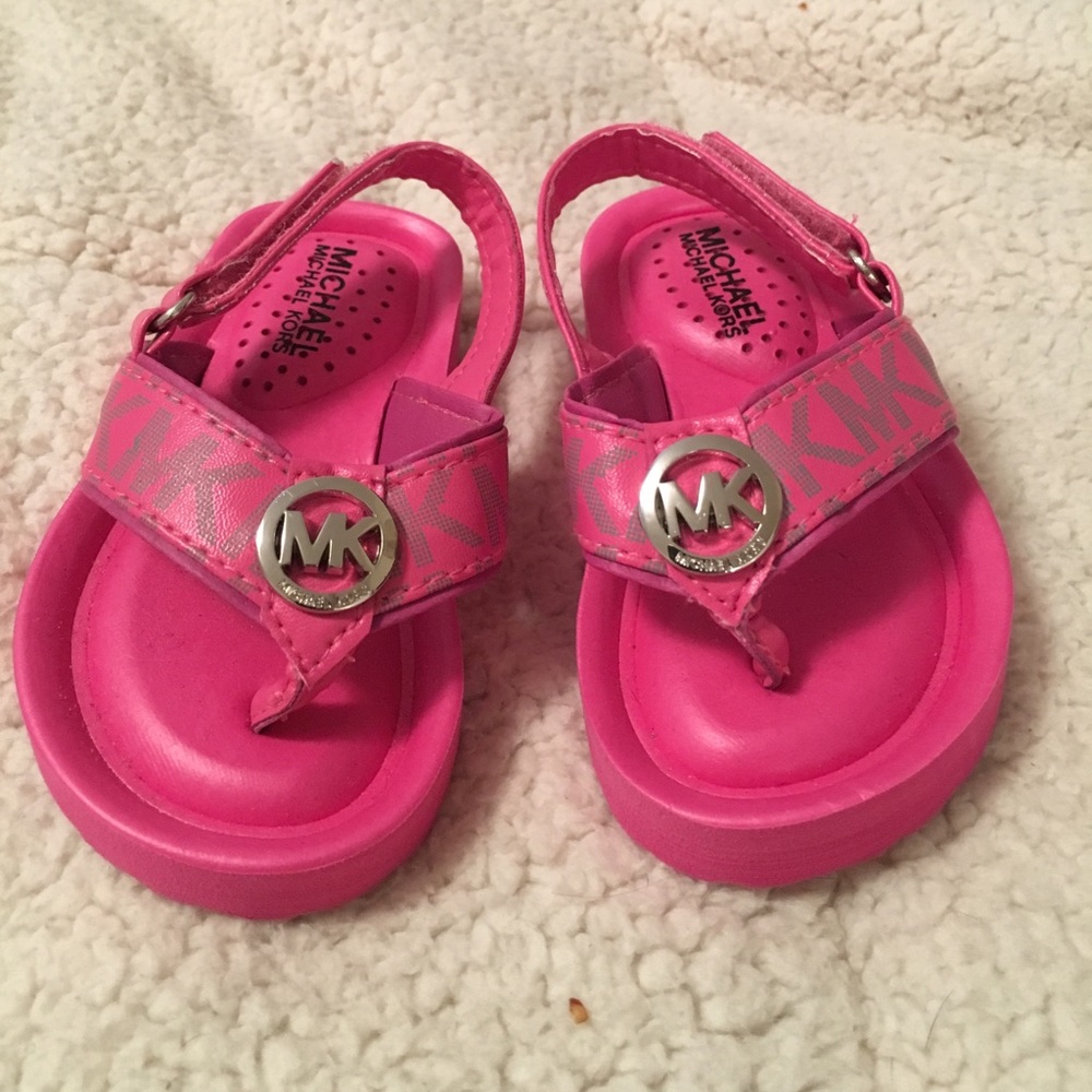 Michael Kors flip-flops size 4 in toddlers