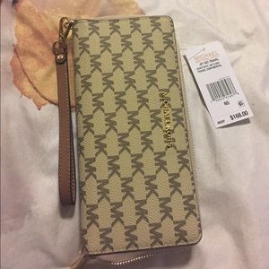 Michael Kors continental wallet
