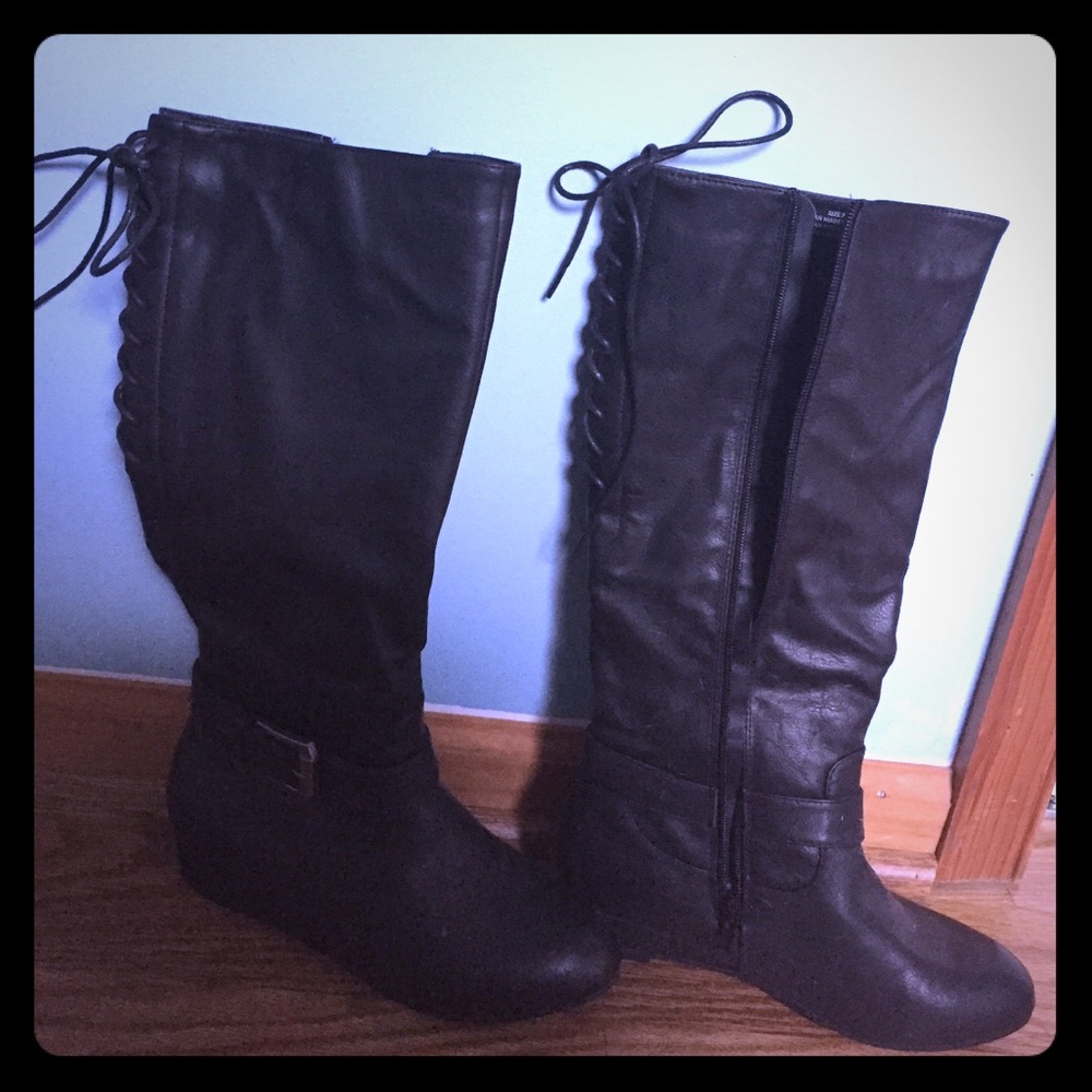 Brand new boots, never worn!