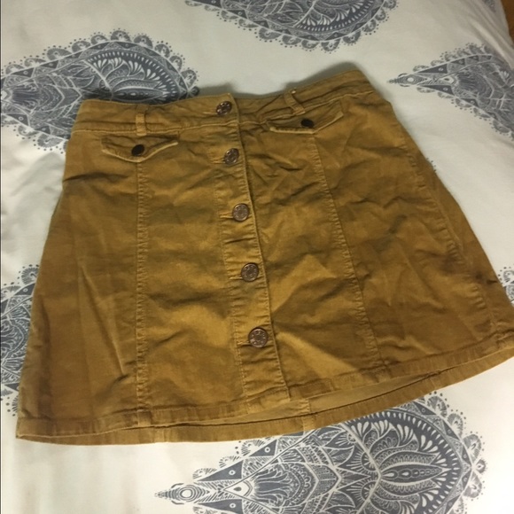 SOLD // Urban BDG Skirt - Picture 2 of 2