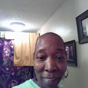 Meet your Posher, Joyce