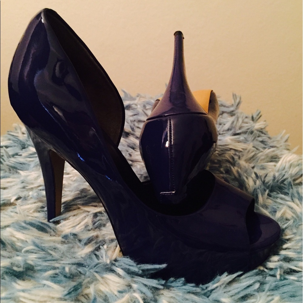 Jessica Simpson blue navy heels !!!