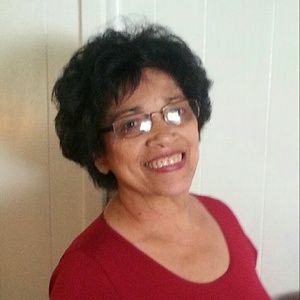 Meet your Posher, Elisa