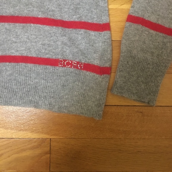 Light Striped Pull-over - Picture 2 of 4