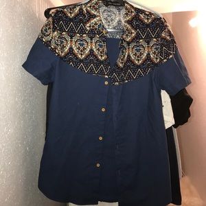Medium blue short sleeve shirt
