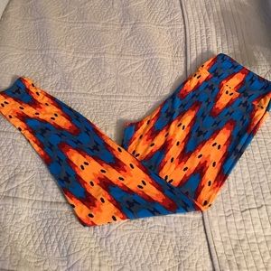 Lularoe Tall and Curvy Leggings