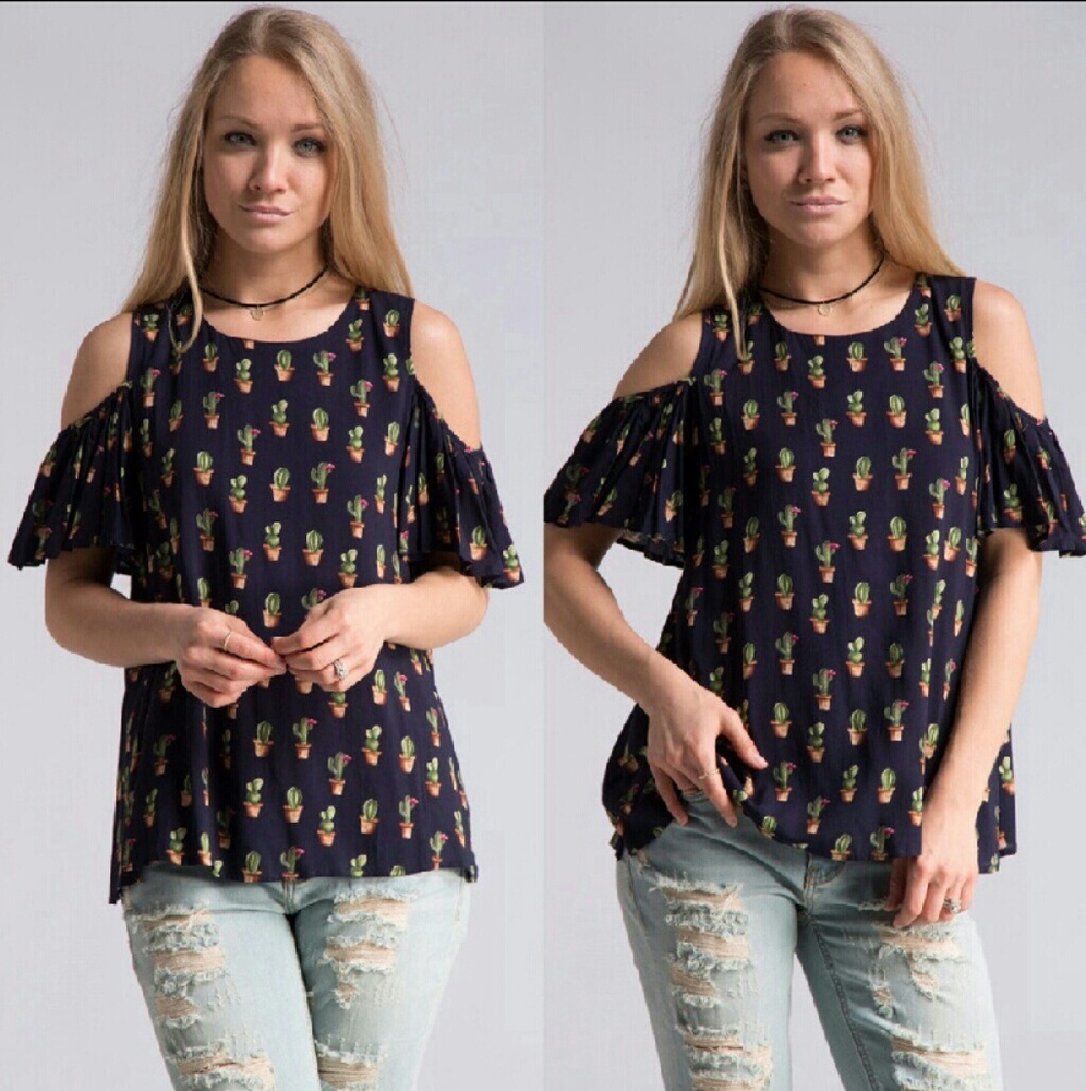 ☆LAST ONE☆Cactus Print Cold Shoulder Top