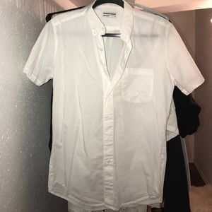 White short sleeve shirt small