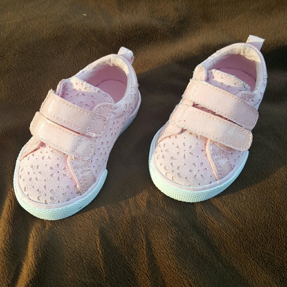 Pink Eyelet Sneakers - Picture 1 of 2