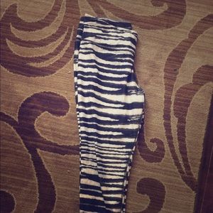 Nike Crops Zebra / black white print