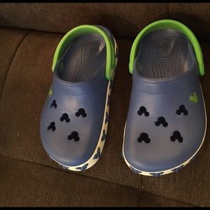 Crocs Mickey Mouse blue nwt size 6 / 7