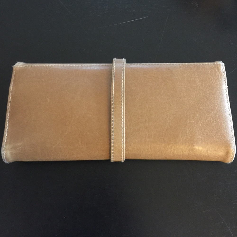 Matt & Nat Vegan Leather Wrap Wallett - Picture 4 of 5