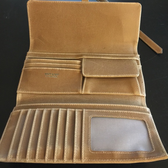 Matt & Nat Vegan Leather Wrap Wallett - Picture 2 of 5