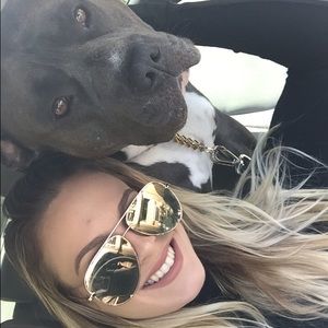 Meet your Posher, Carlie