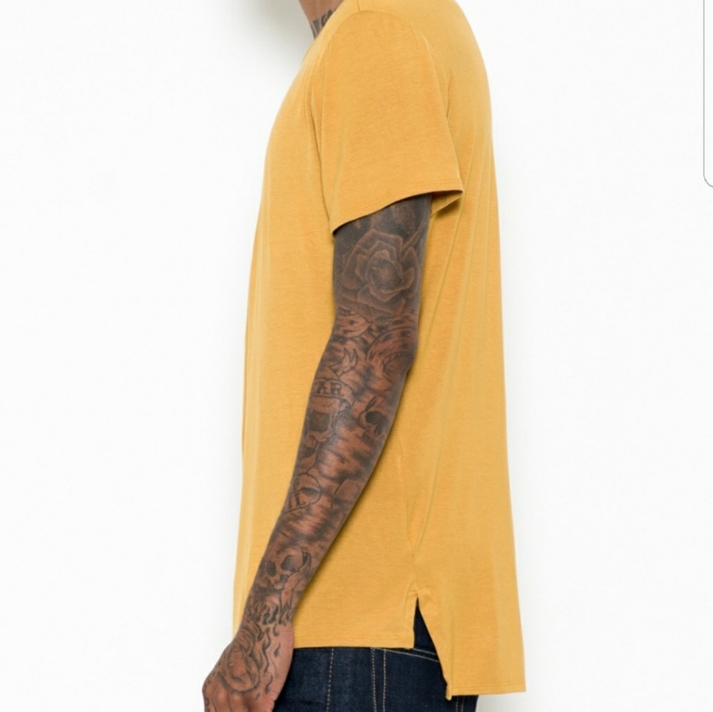 Extended tee shirt mustard yellow